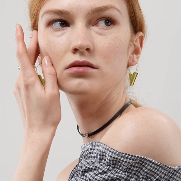 The Audri - Geometric Triangle Golden Hoops - Picture 2 of 8